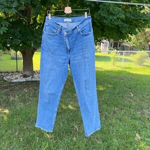 Abercrombie 90s Straight Ultra High Rise Asymmetrical Zipper Jeans